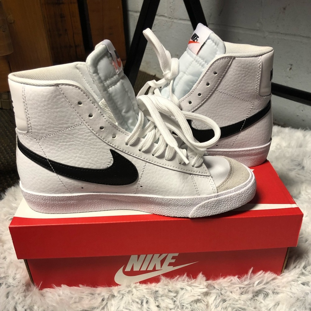 Brand new Nike blazers mid ‘77
